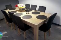 Masívny dubový jedálenský stôl